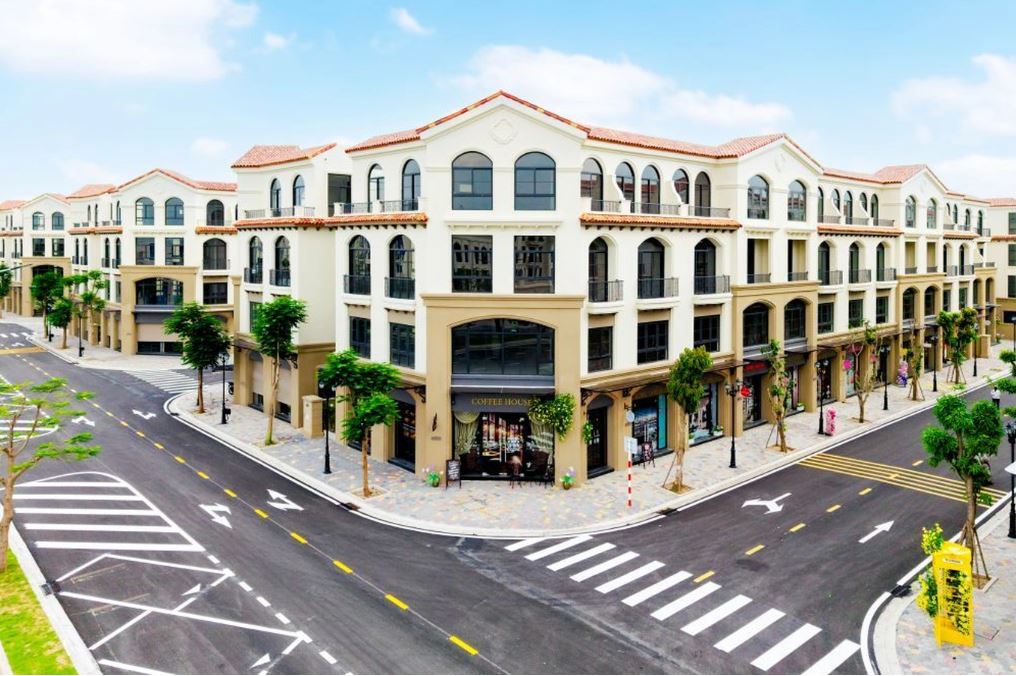Royal Boulevard hút giới thành đạt nhờ mô hình "ở - kinh doanh - tận hưởng"