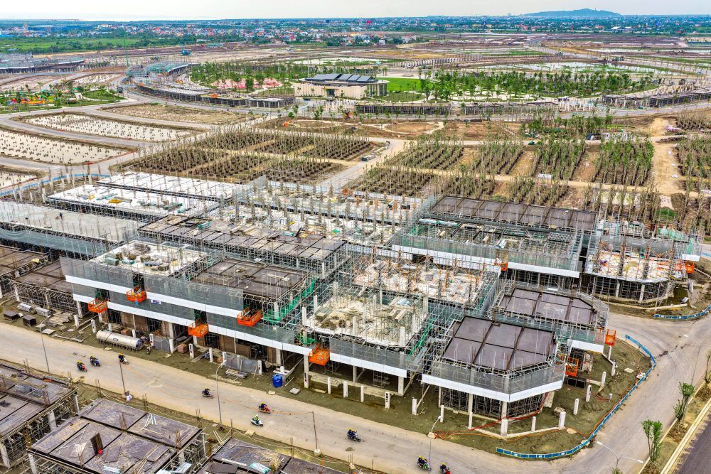 Vinhomes Golden City 'ghi điểm' khi chưa bàn giao nhà đã xong tiện ích